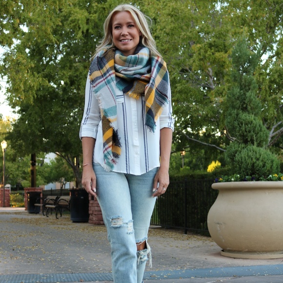 Plaid Oversized Blanket Scarf Mustard - Picture 4 of 4